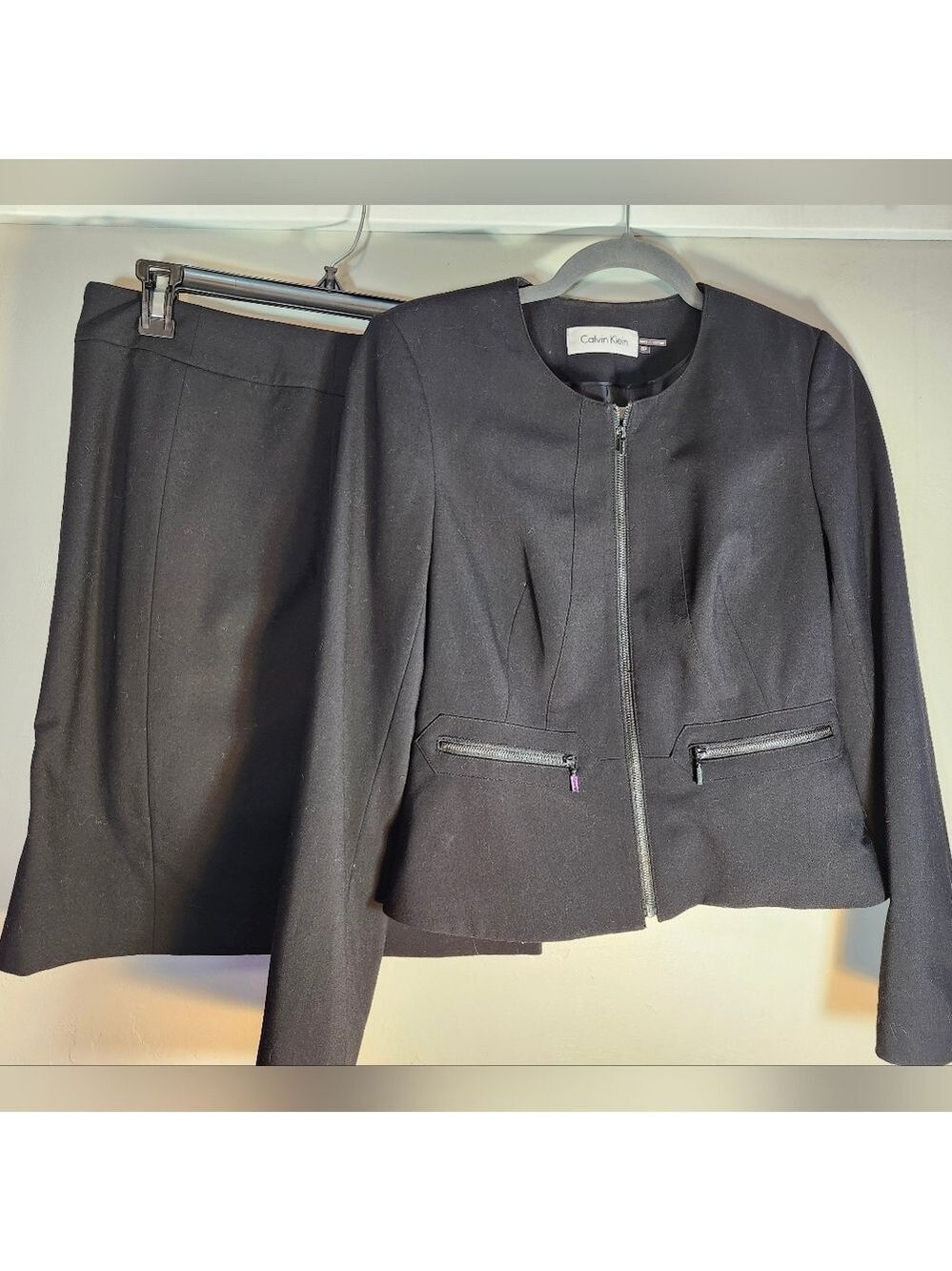 Calvin Klein Black Jacket and Skirt Ensemble Sz 8P
